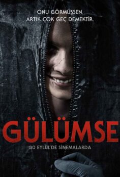 Gülümse 2022 İzle